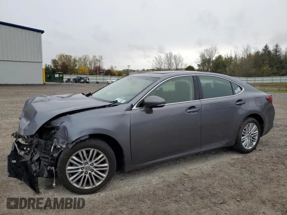 ✅ 2013 Lexus ES 250 • VIN: JTHBK1GG6D2069943 • Lot: 89467785. Listed on Copart with 58,300 mi. Free auction sales archive from the USA and detailed vehicle history report at DreamBid. Image 1.