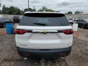 ✅ 2022 Chevrolet Traverse LT Cloth • VIN: 1GNERGKW5NJ110119 • Lot: 74471734. Wystawiony na Copart z przebiegiem 21 740 mil. Bezpłatny archiwum sprzedaży aukcyjnych z USA i szczegółowy raport historii pojazdu na DreamBid. Zdjęcie 6.