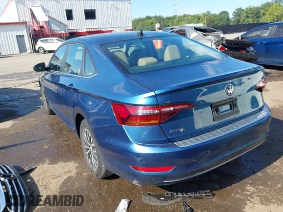 ✅ 2019 Volkswagen Jetta SEL • VIN: 3VWE57BU0KM165026 • Lot: 43058149. Listed on IAAI with 45,542 mi. Free auction sales archive from the USA and detailed vehicle history report at DreamBid. Image 3.