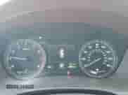 2015 Hyundai Genesis 3.8L z VIN KMHGN4JE1FU030106, wystawiony jako Copart lot #40697454 z przebiegiem 98 707 mil mil oraz Szkoda całkowita • Salvage title. Historia ofert i sprzedaży dostępna na DreamBid. Obrazek 9.