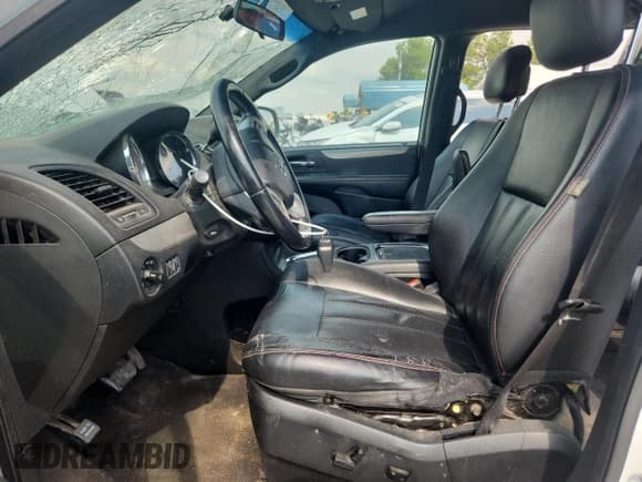 ✅ 2014 Dodge Grand Caravan R/T • VIN: 2C4RDGEG4ER297040 • Lot: 59568595. Listed on Copart with 194,180 mi. Free auction sales archive from the USA and detailed vehicle history report at DreamBid. Image 7.