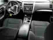 2015 Nissan Altima S с VIN 1N4AL3AP6FN387874, выставлен на аукционе Copart как лот 65287575 с пробегом 204 229 миль миль и Списание • Salvage title. История ставок и продаж доступна на DreamBid. Изображение 8.