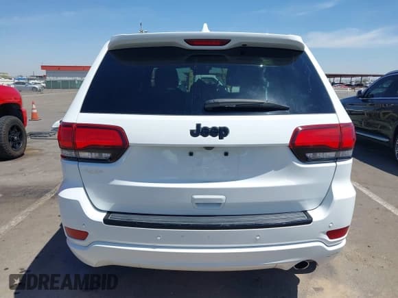 ✅ 2018 Jeep Grand Cherokee Altitude • VIN: 1C4RJEAG8JC380640 • Lot: 42336318. Listed on IAAI with 109,675 mi. Free auction sales archive from the USA and detailed vehicle history report at DreamBid. Image 17.
