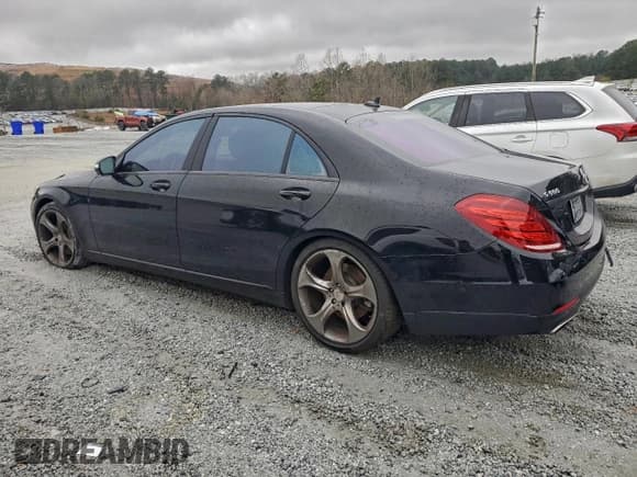 ✅ 2015 Mercedes-Benz S 550 • VIN: WDDUG8CB4FA133961 • Lot: 95410865. Listed on Copart with 159,264 mi. Free auction sales archive from the USA and detailed vehicle history report at DreamBid. Image 2.