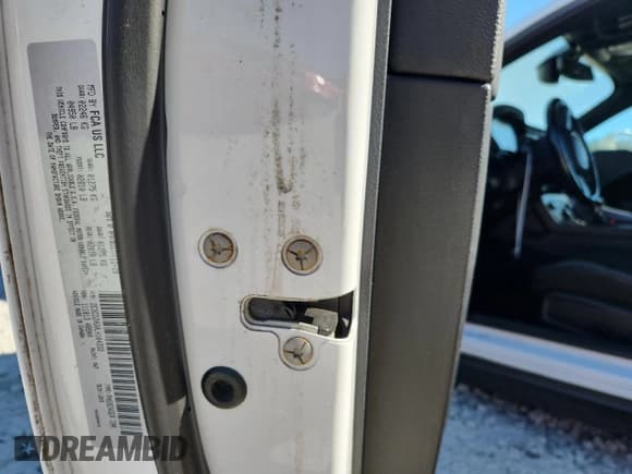 ✅ 2020 Dodge Challenger SXT • VIN: 2C3CDZAG0LH104333 • Lot: 81990335. Wystawiony na Copart z przebiegiem 143 242 mil. Bezpłatny archiwum sprzedaży aukcyjnych z USA i szczegółowy raport historii pojazdu na DreamBid. Zdjęcie 12.