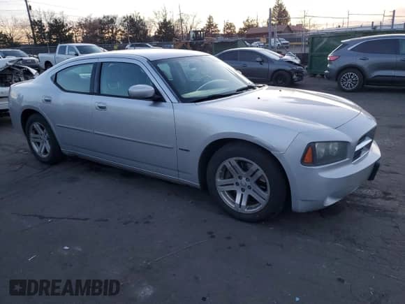 ✅ 2006 Dodge Charger R/T • VIN: 2B3KA53HX6H533564 • Лот: 84935624. Размещён на Copart с пробегом 153 223 миль миль. Получите бесплатный доступ к архиву аукционных продаж из США и посмотрите подробный отчёт об истории автомобиля на DreamBid. Изображение 4.