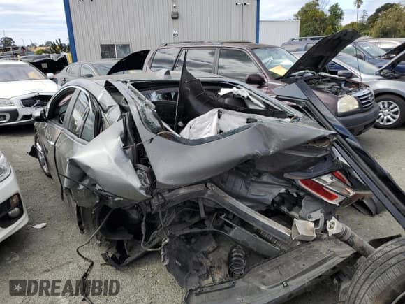 ✅ 2017 Chevrolet Volt LT • VIN: 1G1RC6S55HU142920 • Lot: 68715723. Wystawiony na Copart z przebiegiem Nie podano. Bezpłatny archiwum sprzedaży aukcyjnych z USA i szczegółowy raport historii pojazdu na DreamBid. Zdjęcie 2.