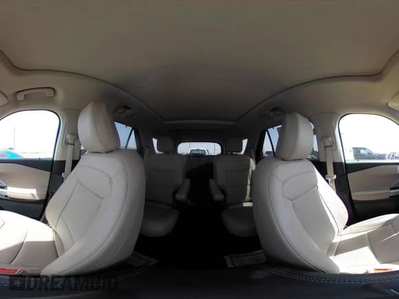 2024 Ford Explorer Limited с VIN 1FMSK7FH7RGA88442, выставлен на аукционе IAAI как лот 41726984 с пробегом 5 120 миль миль и . История ставок и продаж доступна на DreamBid. Изображение 19.