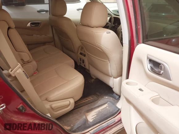 ✅ 2018 Nissan Pathfinder S • VIN: 5N1DR2MN6JC613762 • Лот: 41801757. Опубликован ранее на IAAI с пробегом 40 172 миль. Бесплатный доступ к архиву аукционных продаж из США и подробный отчёт об истории автомобиля на DreamBid. Изображение 8.