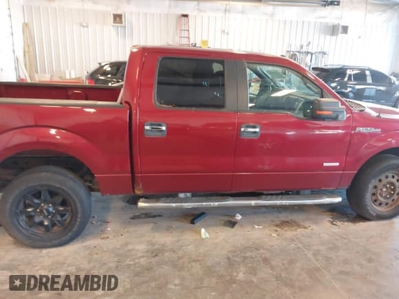 ✅ 2013 Ford F-150 XL • VIN: 1FTFW1ET1DFC87028 • Lot: 43531818. Wystawiony na IAAI z przebiegiem 171 692 mil. Bezpłatny archiwum sprzedaży aukcyjnych z USA i szczegółowy raport historii pojazdu na DreamBid. Zdjęcie 13.