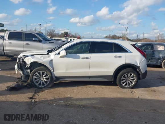 ✅ 2021 Cadillac XT4 FWD Premium Luxury • VIN: 1GYFZCR47MF084998 • Лот: 41483283. Опубликован ранее на IAAI с пробегом Не указан. Бесплатный доступ к архиву аукционных продаж из США и подробный отчёт об истории автомобиля на DreamBid. Изображение 13.