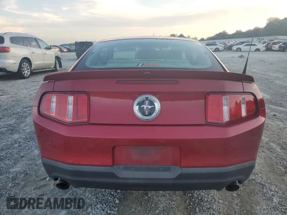 ✅ 2011 Ford Mustang Premium • VIN: 1ZVBP8AM7B5142191 • Lot: 82289515. Listed on Copart with 159,432 mi. Free auction sales archive from the USA and detailed vehicle history report at DreamBid. Image 6.