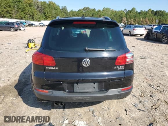 ✅ 2014 Volkswagen Tiguan S • VIN: WVGBV3AX2EW101290 • Lot: 81710445. Wystawiony na Copart z przebiegiem 132 157 mil. Bezpłatny archiwum sprzedaży aukcyjnych z USA i szczegółowy raport historii pojazdu na DreamBid. Zdjęcie 6.