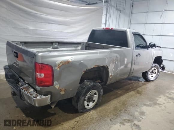 ✅ 2009 Chevrolet Silverado 2500HD Work Truck • VIN: 1GCHK44K29E124710 • Лот: 67532425. Опубликован ранее на Copart с пробегом 191 140 миль. Бесплатный доступ к архиву аукционных продаж из США и подробный отчёт об истории автомобиля на DreamBid. Изображение 3.