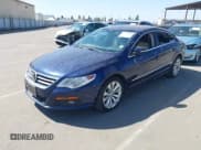 ✅ 2010 Volkswagen CC Sport • VIN: WVWML7AN7AE528666 • Lot: 43326693. Wystawiony na IAAI z przebiegiem 147 098 mil. Bezpłatny archiwum sprzedaży aukcyjnych z USA i szczegółowy raport historii pojazdu na DreamBid. Zdjęcie 2.