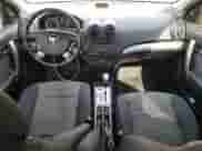 2009 Chevrolet Aveo 1LT z VIN KL1TD66E29B364114, wystawiony jako Copart lot #70609694 z przebiegiem 45 845 mil mil oraz Szkoda całkowita • Salvage title. Historia ofert i sprzedaży dostępna na DreamBid. Obrazek 8.