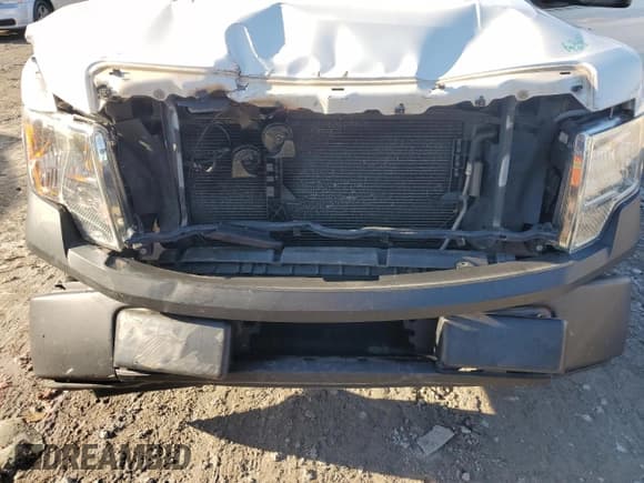 ✅ 2013 Ford F-150 XL • VIN: 1FTMF1CM8DKD91686 • Lot: 82758115. Wystawiony na Copart z przebiegiem 162 676 mil. Bezpłatny archiwum sprzedaży aukcyjnych z USA i szczegółowy raport historii pojazdu na DreamBid. Zdjęcie 11.