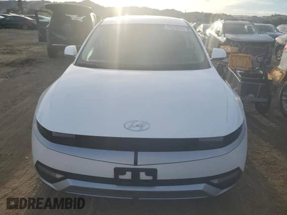 ✅ 2023 Hyundai Ioniq 5 SEL • VIN: KM8KNDAF5PU176917 • Lot: 79315634. Wystawiony na Copart z przebiegiem 22 460 mil mil. Skorzystaj z bezpłatnego archiwum sprzedaży aukcyjnych z USA i zobacz szczegółowy raport historii pojazdu na DreamBid. Zdjęcie 5.