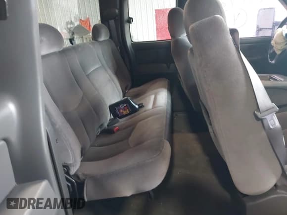 ✅ 2005 GMC Sierra 2500HD SLT • VIN: 1GTHK29U05E240755 • Лот: 42807202. Опубликован ранее на IAAI с пробегом 132 718 миль. Бесплатный доступ к архиву аукционных продаж из США и подробный отчёт об истории автомобиля на DreamBid. Изображение 8.