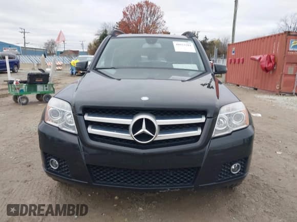 ✅ 2012 Mercedes-Benz GLK 350 • VIN: WDCGG8HB4CF819183 • Lot: 40933281. Listed on IAAI with 141,020 mi. Free auction sales archive from the USA and detailed vehicle history report at DreamBid. Image 12.