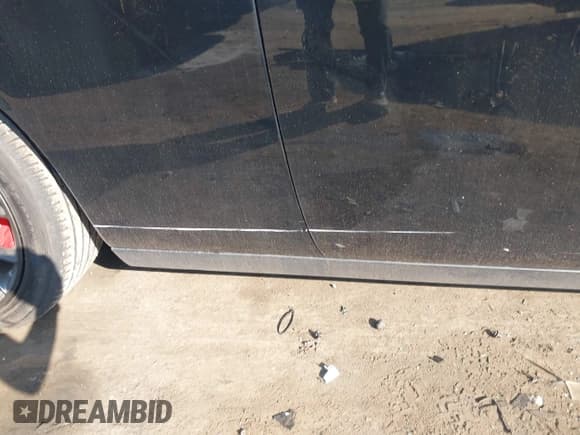 ✅ 2016 Dodge Challenger SRT 392 • VIN: 2C3CDZDJ1GH288856 • Lot: 43445083. Wystawiony na IAAI z przebiegiem 62 347 mil. Bezpłatny archiwum sprzedaży aukcyjnych z USA i szczegółowy raport historii pojazdu na DreamBid. Zdjęcie 17.