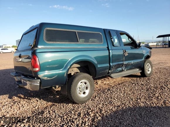 ✅ 1999 Ford F-250 XL • VIN: 1FTNX21L3XEC70312 • Lot: 58887215. Listed on Copart with 172,937 mi. Free auction sales archive from the USA and detailed vehicle history report at DreamBid. Image 3.