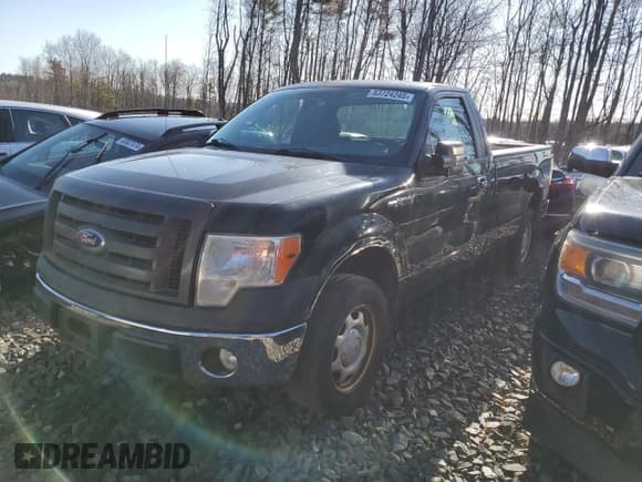 ✅ 2010 Ford F-150 XL • VIN: 1FTMF1C88AKE06766 • Лот: 53724245. Опубликован ранее на Copart с пробегом Не указан. Бесплатный доступ к архиву аукционных продаж из США и подробный отчёт об истории автомобиля на DreamBid. Изображение 1.