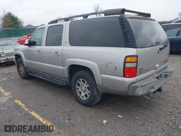 ✅ 2005 Chevrolet Suburban LT • VIN: 3GNFK16Z15G234416 • Лот: 40967737. Опубликован ранее на IAAI с пробегом 197 990 миль. Бесплатный доступ к архиву аукционных продаж из США и подробный отчёт об истории автомобиля на DreamBid. Изображение 3.
