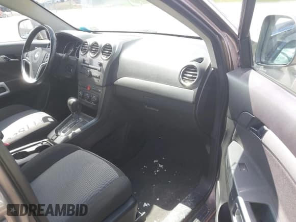 ✅ 2012 Chevrolet Captiva Sport LT • VIN: 3GNAL3E56CS616520 • Lot: 41998221. Wystawiony na IAAI z przebiegiem 113 756 mil. Bezpłatny archiwum sprzedaży aukcyjnych z USA i szczegółowy raport historii pojazdu na DreamBid. Zdjęcie 5.