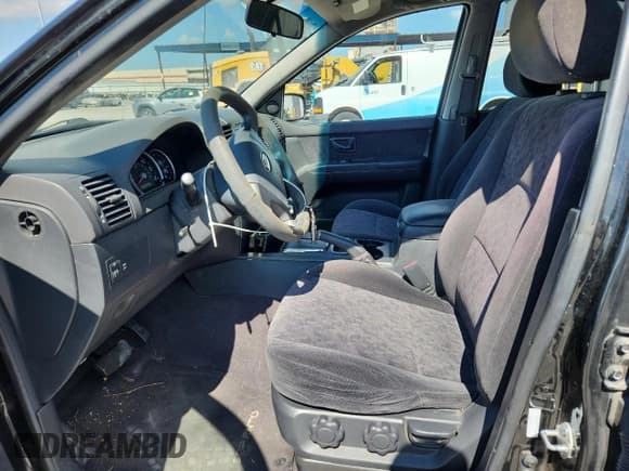 ✅ 2008 Kia Sorento LX • VIN: KNDJD735X85795128 • Lot: 81330195. Wystawiony na Copart z przebiegiem 64 155 mil. Bezpłatny archiwum sprzedaży aukcyjnych z USA i szczegółowy raport historii pojazdu na DreamBid. Zdjęcie 7.