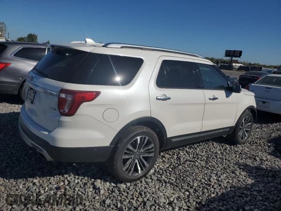✅ 2016 Ford Explorer Platinum • VIN: 1FM5K8HTXGGB60932 • Lot: 81901695. Listed on Copart with 183,829 mi. Free auction sales archive from the USA and detailed vehicle history report at DreamBid. Image 3.
