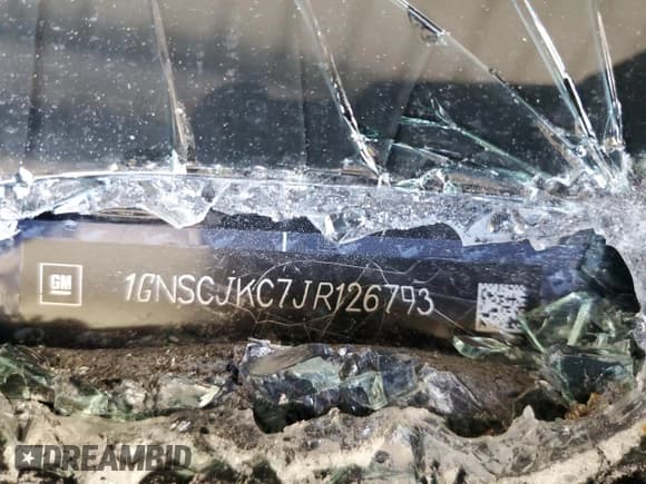 ✅ 2018 Chevrolet Suburban Premier • VIN: 1GNSCJKC7JR126793 • Lot: 56399825. Wystawiony na Copart z przebiegiem 86 225 mil. Bezpłatny archiwum sprzedaży aukcyjnych z USA i szczegółowy raport historii pojazdu na DreamBid. Zdjęcie 14.