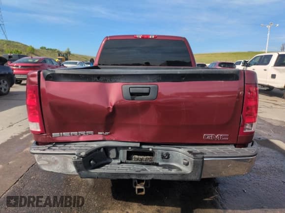 ✅ 2013 GMC Sierra 1500 SLT • VIN: 1GTR2WE70DZ280479 • Lot: 58602555. Listed on Copart with 140,849 mi. Free auction sales archive from the USA and detailed vehicle history report at DreamBid. Image 6.