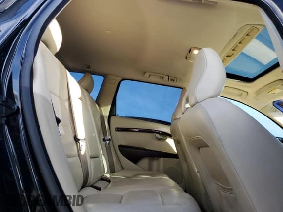 ✅ 2008 Volvo V70 • VIN: YV1BW982081040337 • Лот: 86213924. Опубликован ранее на Copart с пробегом 98 039 миль. Бесплатный доступ к архиву аукционных продаж из США и подробный отчёт об истории автомобиля на DreamBid. Изображение 10.