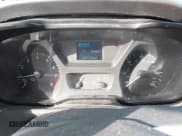 ✅ 2016 Ford Transit XL • VIN: 1FMZK1CM9GKA27097 • Lot: 43680568. Wystawiony na IAAI z przebiegiem 247 283 mil. Bezpłatny archiwum sprzedaży aukcyjnych z USA i szczegółowy raport historii pojazdu na DreamBid. Zdjęcie 7.