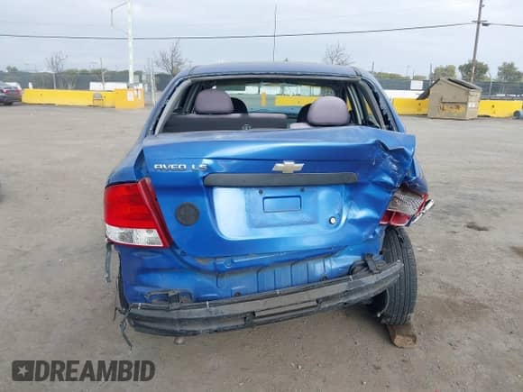 2006 Chevrolet Aveo LS z VIN KL1TD56696B543863, wystawiony jako IAAI lot #41446969 z przebiegiem 222 866 mil mil oraz . Historia ofert i sprzedaży dostępna na DreamBid. Obrazek 16.