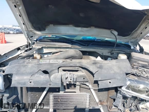 ✅ 2007 Chevrolet Silverado 2500HD LT3 • VIN: 1GCHK23G07F200417 • Лот: 42903869. Опубликован ранее на IAAI с пробегом Не указан. Бесплатный доступ к архиву аукционных продаж из США и подробный отчёт об истории автомобиля на DreamBid. Изображение 9.