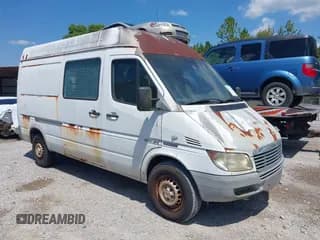 ✅ 2004 Dodge Sprinter • VIN: WD2PD643045596308 • Лот: 43065322. Опубликован ранее на IAAI с пробегом 284 161 миль. Бесплатный доступ к архиву аукционных продаж из США и подробный отчёт об истории автомобиля на DreamBid. Изображение 1.
