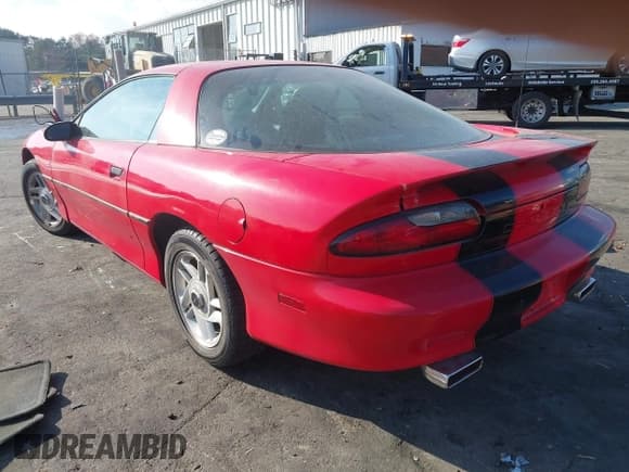 ✅ 1996 Chevrolet Camaro • VIN: 2G1FP22K8T2112427 • Lot: 43638909. Listed on IAAI with 146,000 mi. Free auction sales archive from the USA and detailed vehicle history report at DreamBid. Image 3.