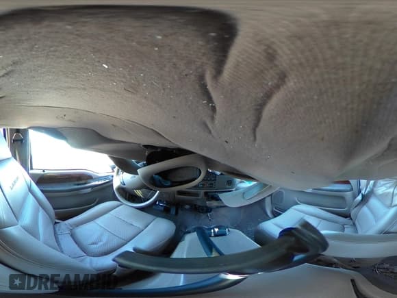 ✅ 2001 Ford F-250 XL • VIN: 1FTNW21F61EC35820 • Lot: 40466765. Wystawiony na IAAI z przebiegiem 98 316 mil. Bezpłatny archiwum sprzedaży aukcyjnych z USA i szczegółowy raport historii pojazdu na DreamBid. Zdjęcie 18.