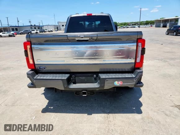 ✅ 2024 Ford F-350 XL • VIN: 1FT8W3DT3REE46604 • Лот: 58860325. Опубликован ранее на Copart с пробегом 21 452 миль. Бесплатный доступ к архиву аукционных продаж из США и подробный отчёт об истории автомобиля на DreamBid. Изображение 6.