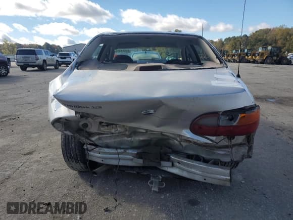 ✅ 2003 Chevrolet Malibu LS • VIN: 1G1NE52J83M673974 • Lot: 82691405. Listed on Copart with 226,857 mi. Free auction sales archive from the USA and detailed vehicle history report at DreamBid. Image 6.