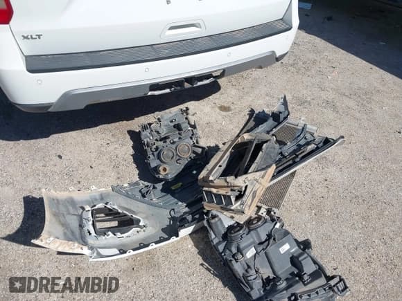 ✅ 2020 Ford Expedition Max XLT • VIN: 1FMJK1HT6LEA80832 • Lot: 43499740. Wystawiony na IAAI z przebiegiem 99 705 mil. Bezpłatny archiwum sprzedaży aukcyjnych z USA i szczegółowy raport historii pojazdu na DreamBid. Zdjęcie 12.