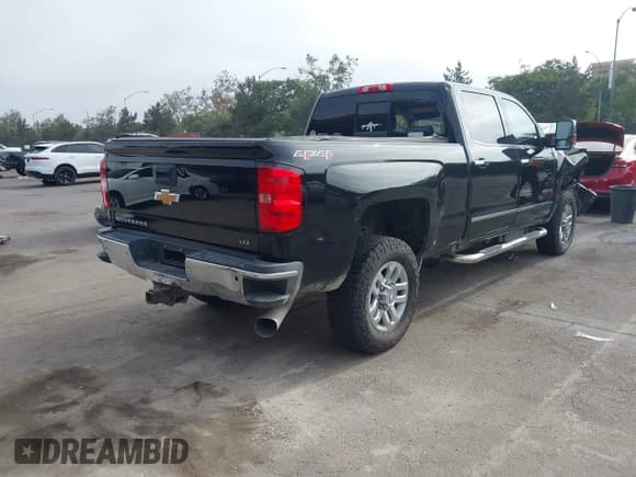 ✅ 2016 Chevrolet Silverado 2500HD LTZ • VIN: 1GC1KWE81GF192150 • Lot: 43063029. Listed on IAAI with 187,523 mi. Free auction sales archive from the USA and detailed vehicle history report at DreamBid. Image 4.