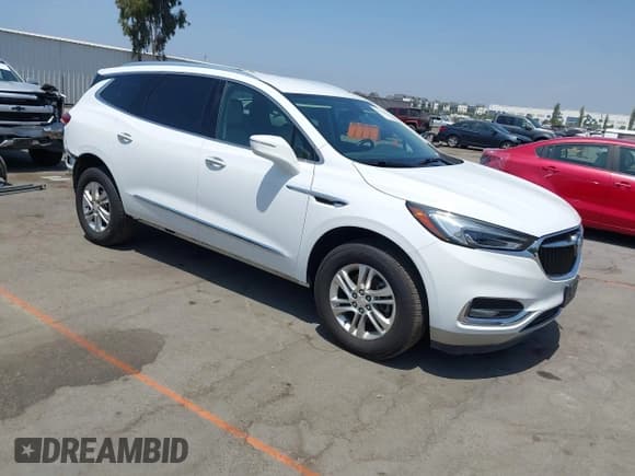 ✅ 2020 Buick Enclave Essence • VIN: 5GAERBKW2LJ242037 • Lot: 42985453. Listed on IAAI with 84,524 mi. Free auction sales archive from the USA and detailed vehicle history report at DreamBid. Image 1.
