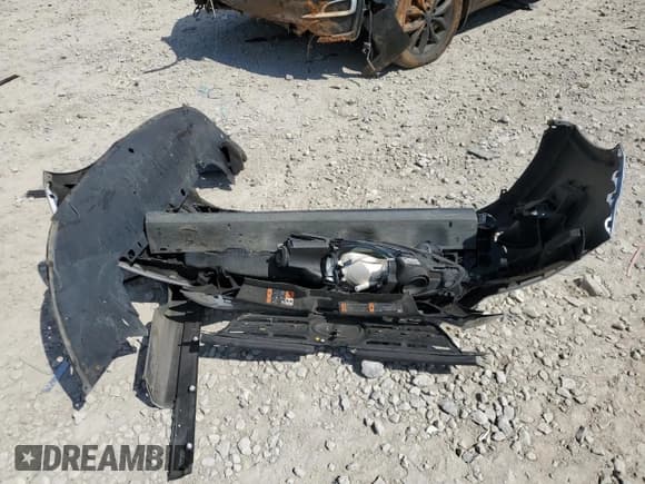 ✅ 2016 Ford C-Max SEL • VIN: 1FADP5BU1GL100438 • Lot: 50769525. Wystawiony na Copart z przebiegiem 124 396 mil. Bezpłatny archiwum sprzedaży aukcyjnych z USA i szczegółowy raport historii pojazdu na DreamBid. Zdjęcie 13.