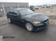 ✅ 2007 BMW 3 Series 328i • VIN: WBAVA33527KX81661 • Лот: 43804652. Опубликован ранее на IAAI с пробегом 198 336 миль. Бесплатный доступ к архиву аукционных продаж из США и подробный отчёт об истории автомобиля на DreamBid. Изображение 1.