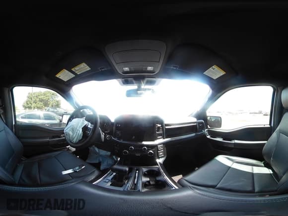 ✅ 2022 Ford F-150 XL • VIN: 1FTEW1C50NFB53399 • Lot: 42592911. Wystawiony na IAAI z przebiegiem 26 191 mil. Bezpłatny archiwum sprzedaży aukcyjnych z USA i szczegółowy raport historii pojazdu na DreamBid. Zdjęcie 19.