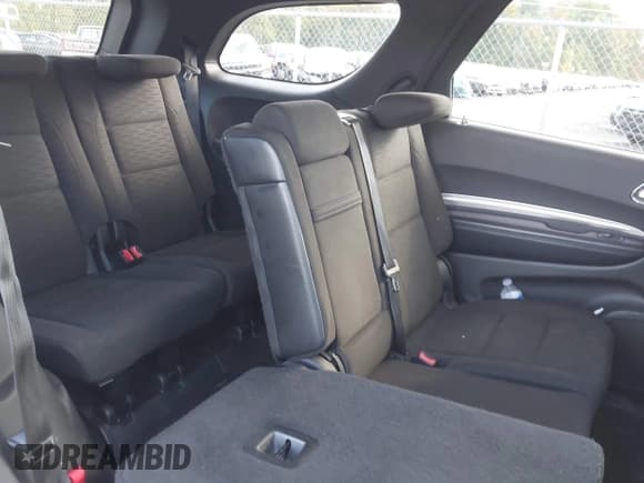✅ 2018 Dodge Durango SXT • VIN: 1C4RDJAG5JC176264 • Lot: 43283972. Listed on IAAI with 141,830 mi. Free auction sales archive from the USA and detailed vehicle history report at DreamBid. Image 8.