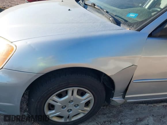 ✅ 2001 Honda Civic LX • VIN: 1HGES15531L016978 • Lot: 43297943. Listed on IAAI with 202,765 mi. Free auction sales archive from the USA and detailed vehicle history report at DreamBid. Image 6.